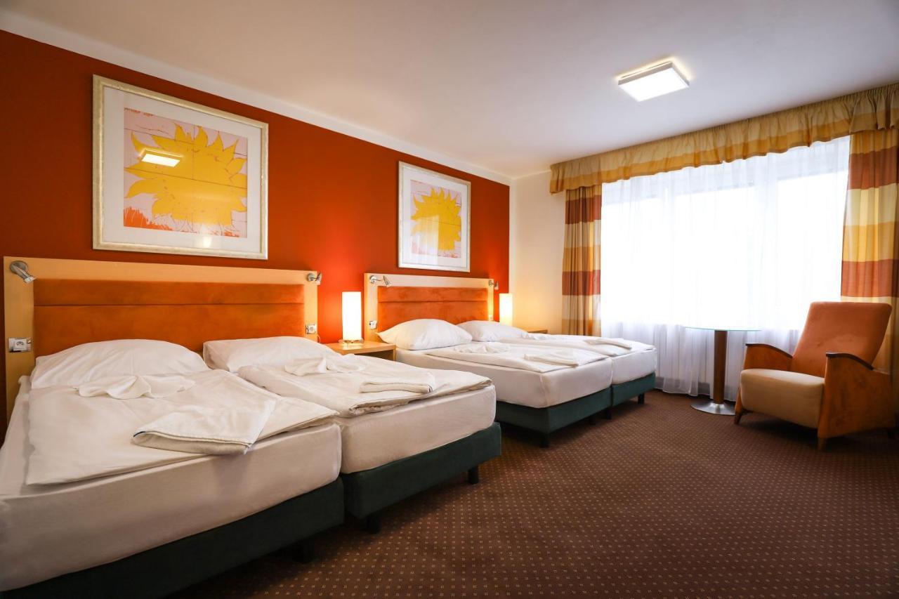 Active & Wellness Hotel Subterra Ostrov  Luaran gambar