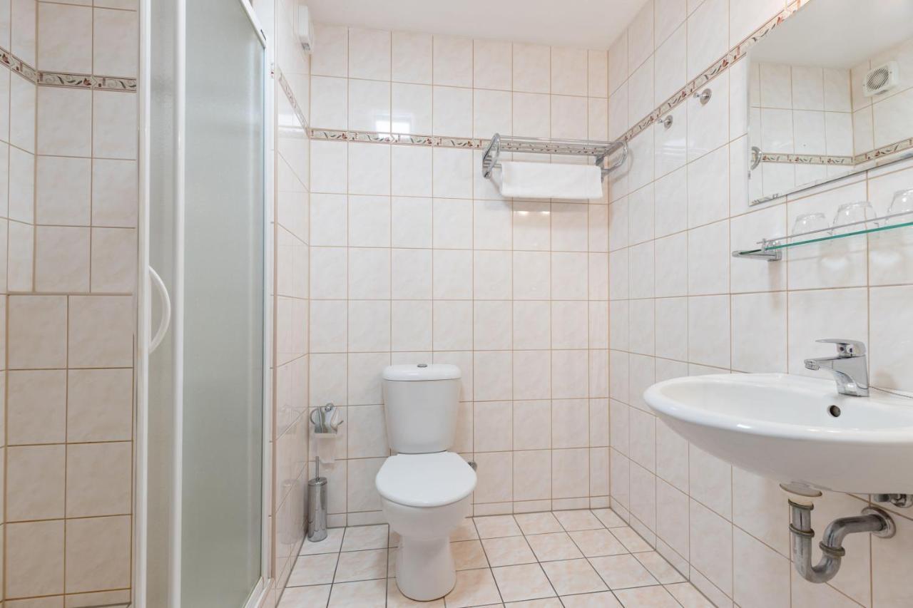Active & Wellness Hotel Subterra Ostrov  Luaran gambar