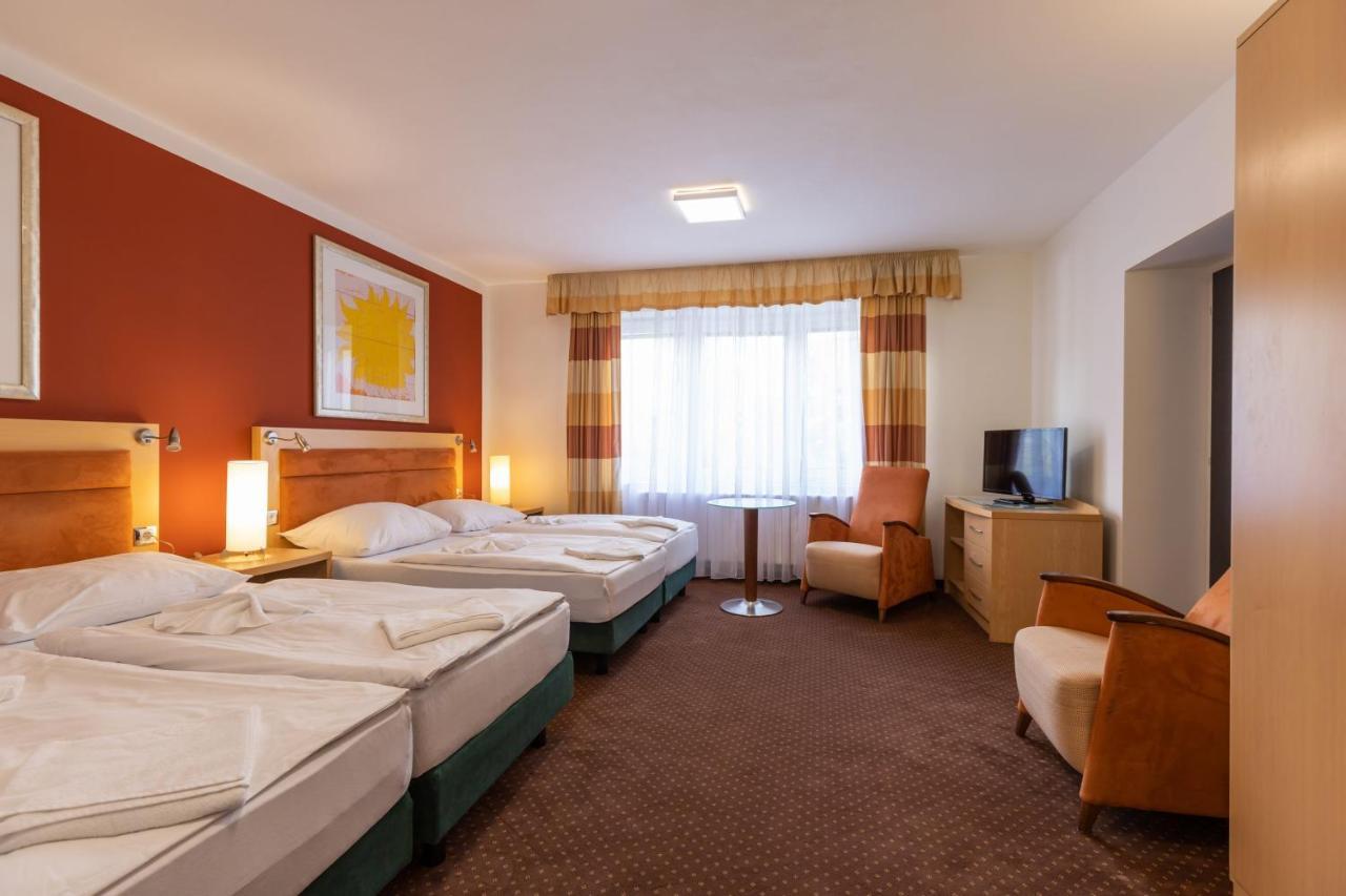 Active & Wellness Hotel Subterra Ostrov  Luaran gambar