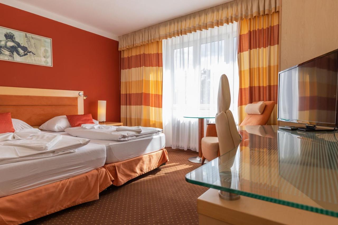 Active & Wellness Hotel Subterra Ostrov  Bilik gambar