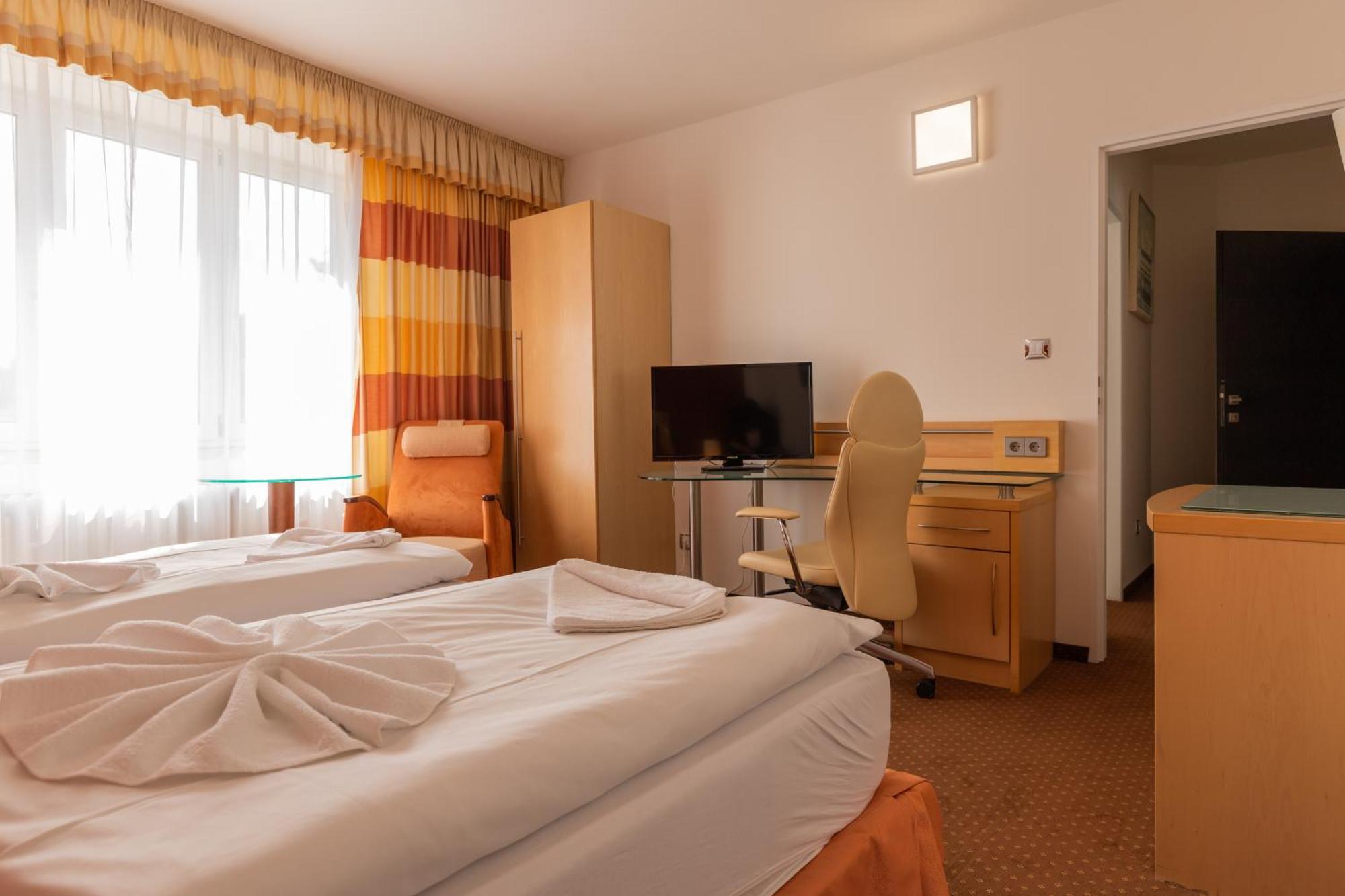 Active & Wellness Hotel Subterra Ostrov  Bilik gambar